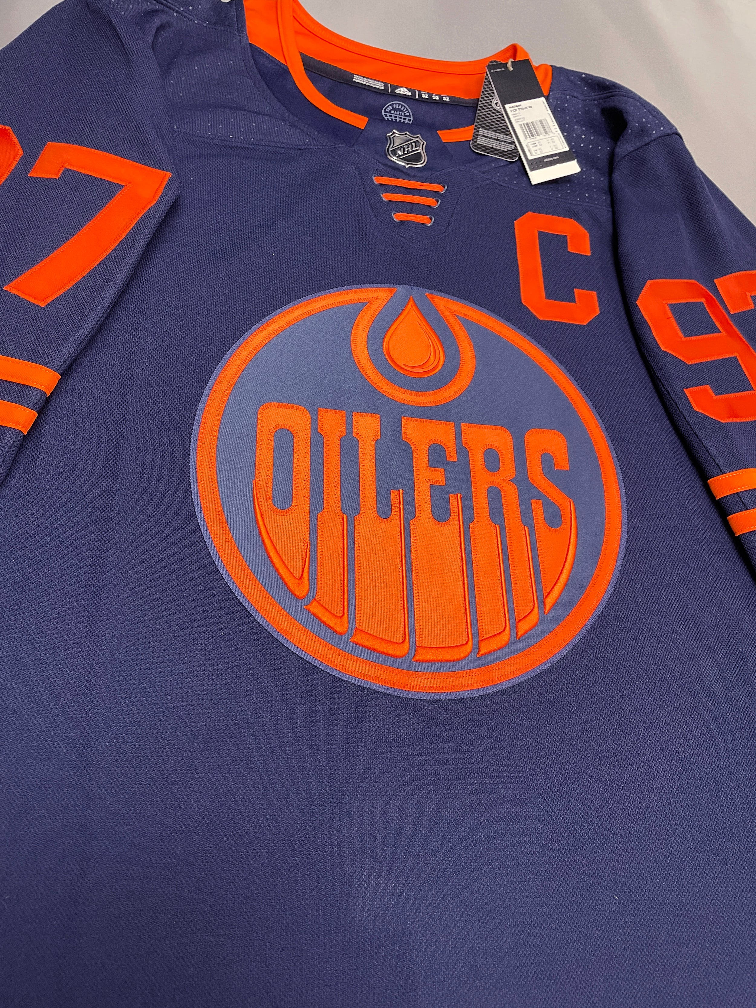 Connor McDavid Edmonton Oilers 2022 Adidas Primegreen Authentic NHL Hockey Jersey - Home / M/50