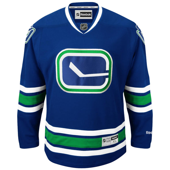 CAPTAIN "C" OFFICIAL PATCH FOR VANCOUVER CANUCKS HOME OR 3RD 2007-PRESENT JERSEY - Hockey Authentic
