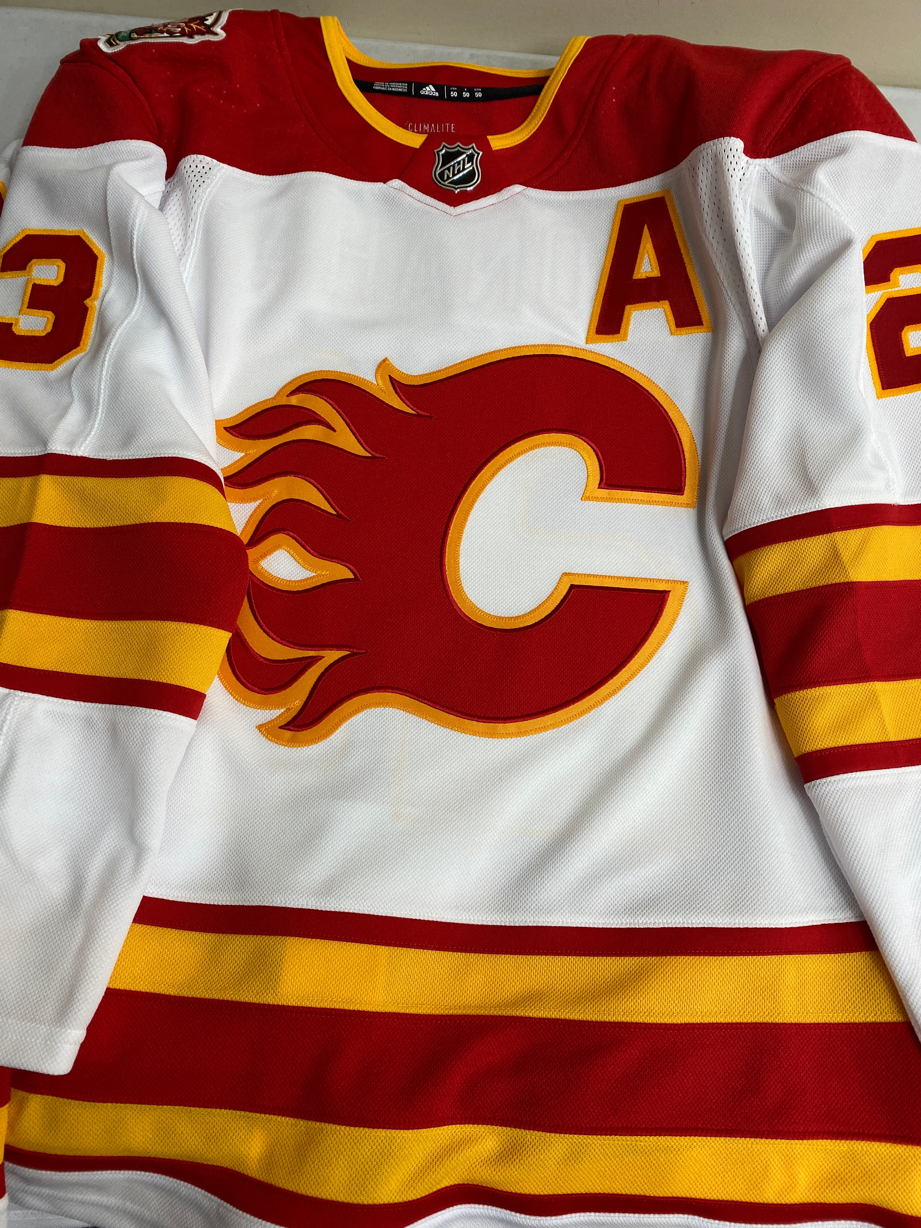 Matthew Tkachuk Calgary Flames Adidas Primegreen Authentic NHL Hockey Jersey - Away / XL/54
